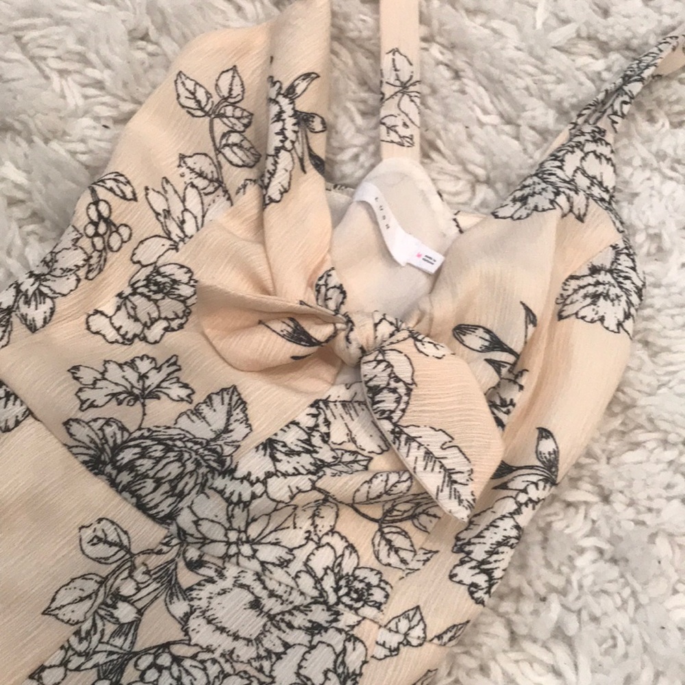 Lulu’s Romper - Picture 4 of 4
